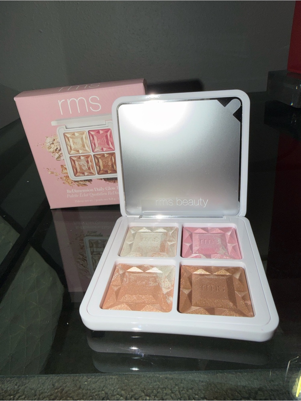 RMS Beauty ReDimension Daily Glow Palette. Brand new. Lightly Swatched once only